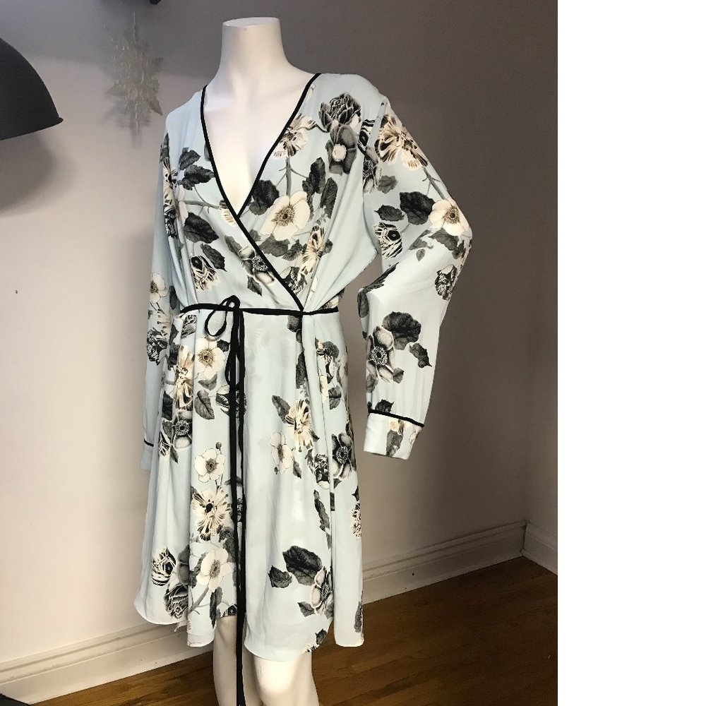 Le Chateau Plus Size Aqua Mint Floral Faux Wrap Long Sleeve Chiffon dress NWT 2X